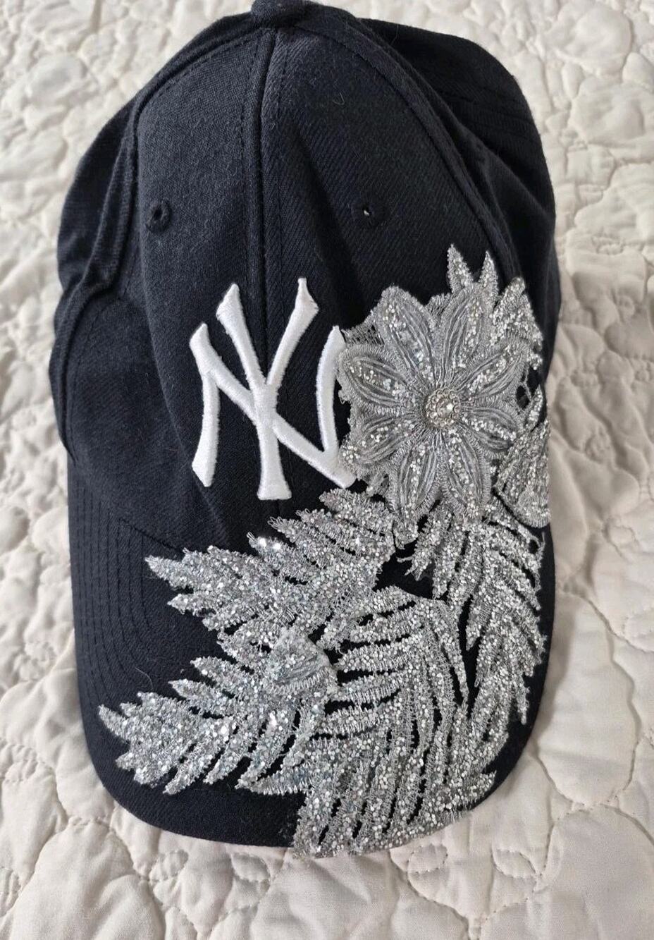 New York Yankees ’47 Brand Embellished Baseball Cap ⚾✨